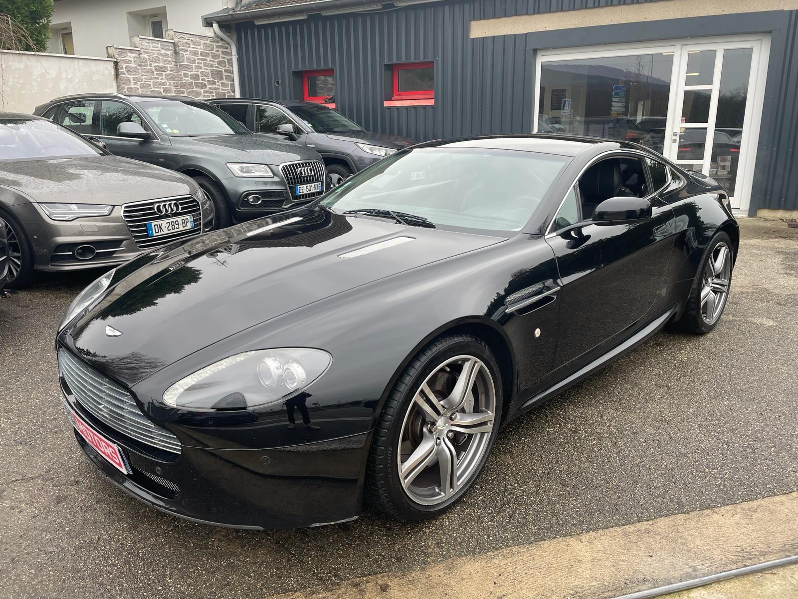 ASTON MARTIN VANTAGE COUPÉ V8 N400 SPORTSHIFT