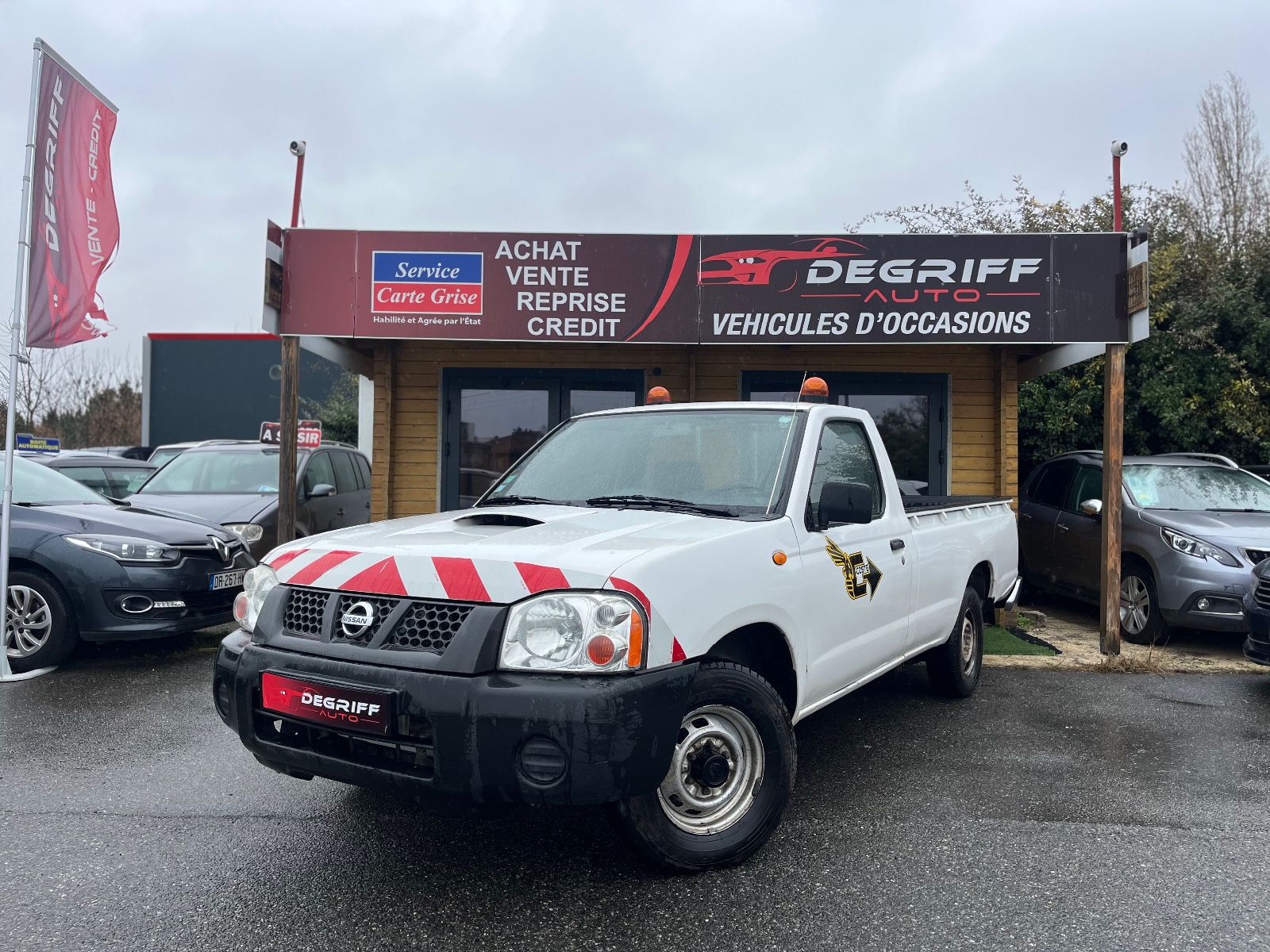 NISSAN NAVARA 2.5 dCi 144 ch King Cab Sport 4x2