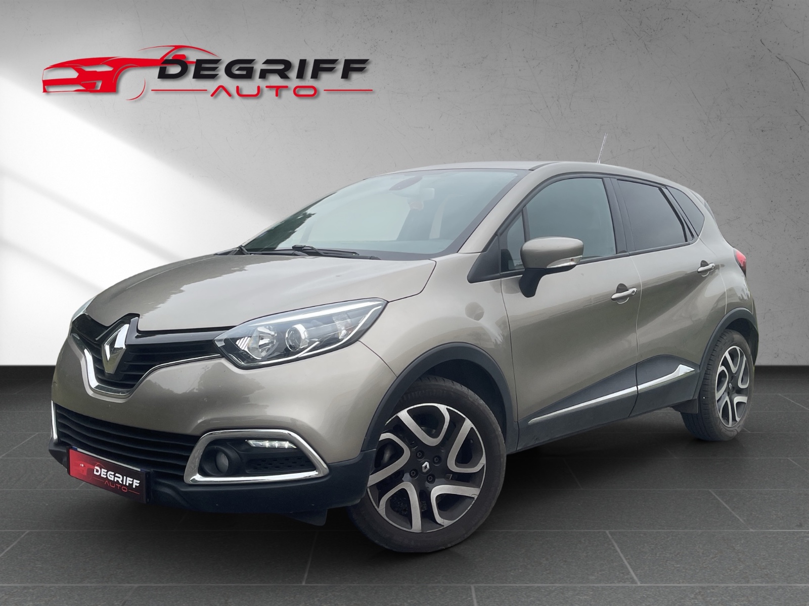 RENAULT CAPTUR TCe 120 SL Arizona EDC