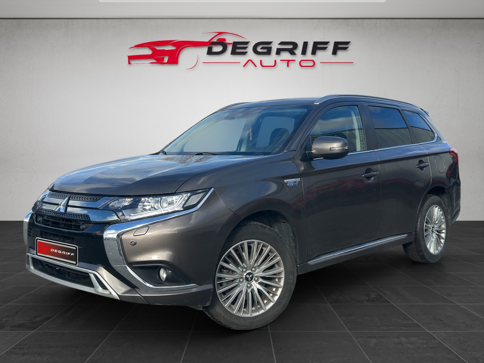 MITSUBISHI OUTLANDER PHEV 2.4l PHEV Twin Motor 4WD Intense