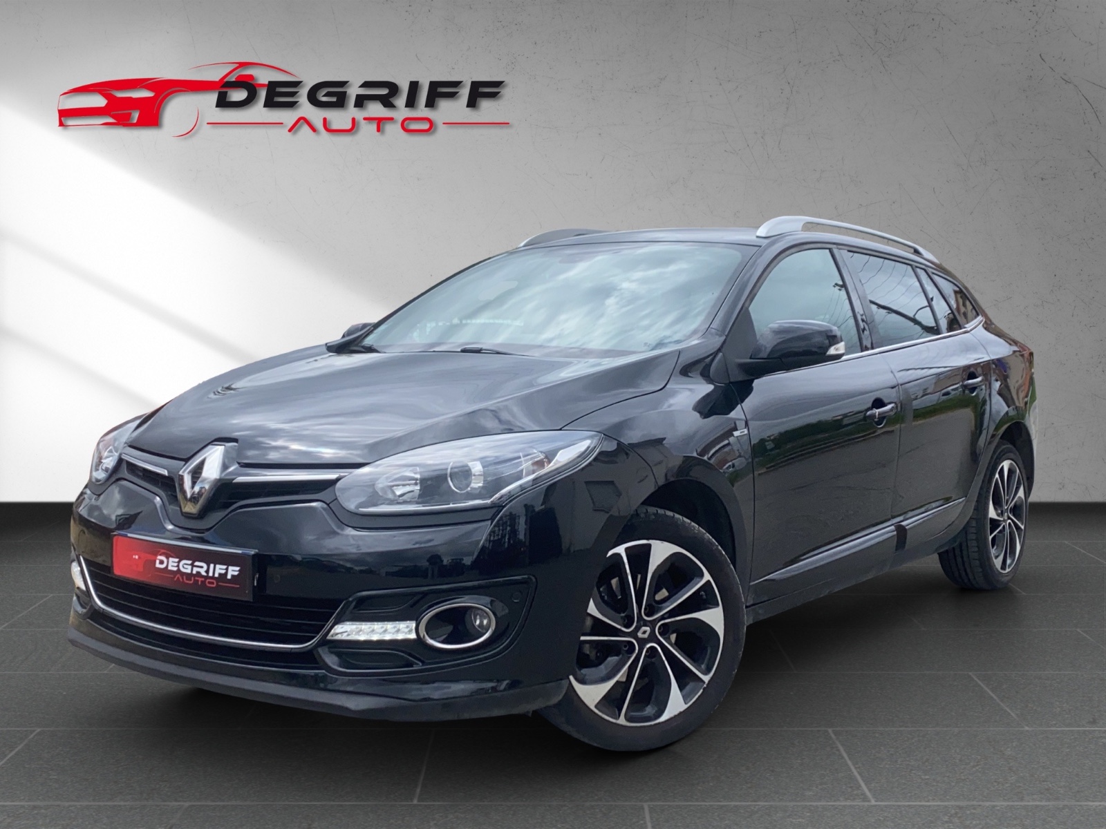 RENAULT MEGANE III ESTATE Estate III TCE 130 Energy eco2 Bose