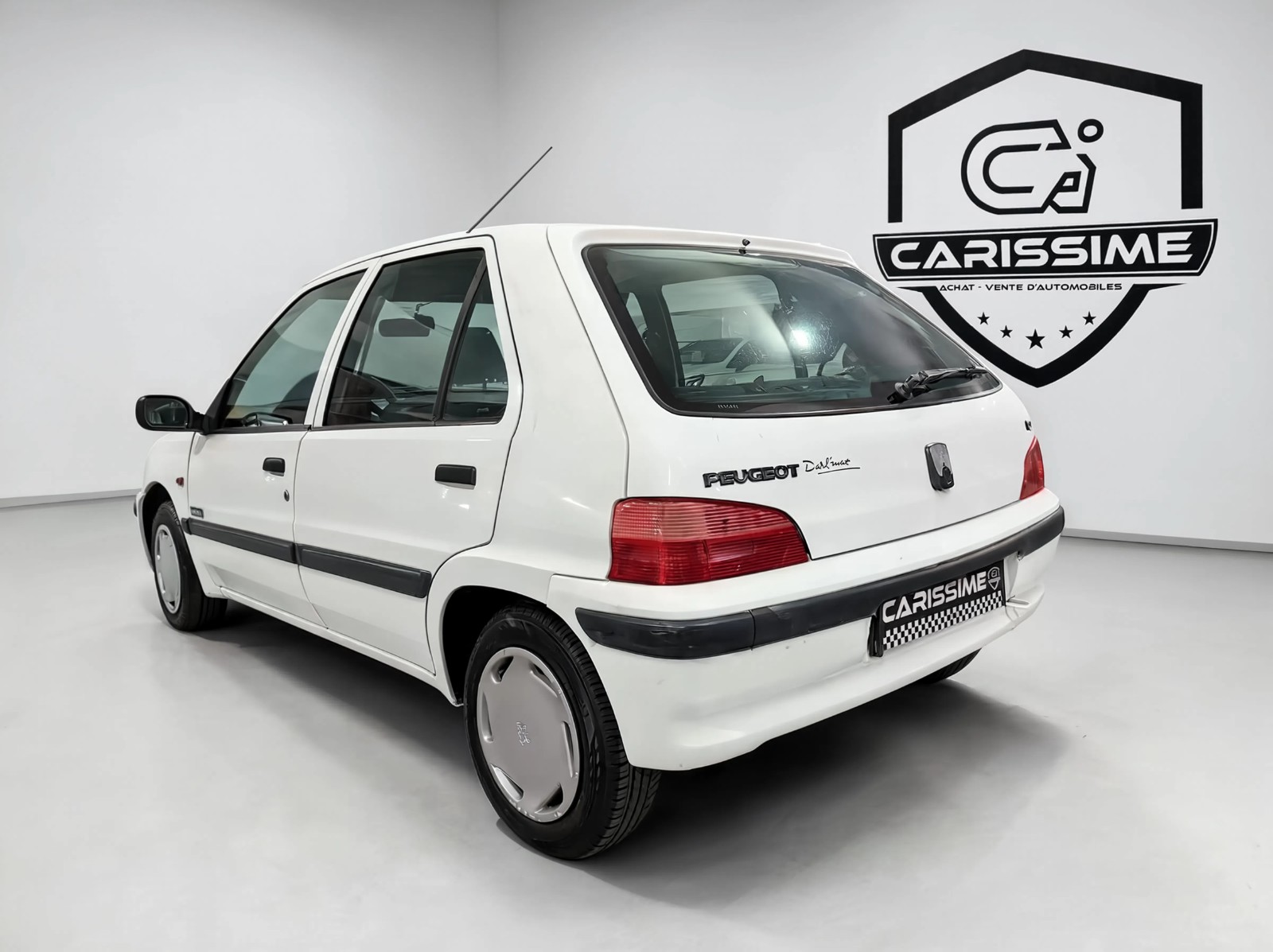 Peugeot 106 1998 vue arrière ou latérale