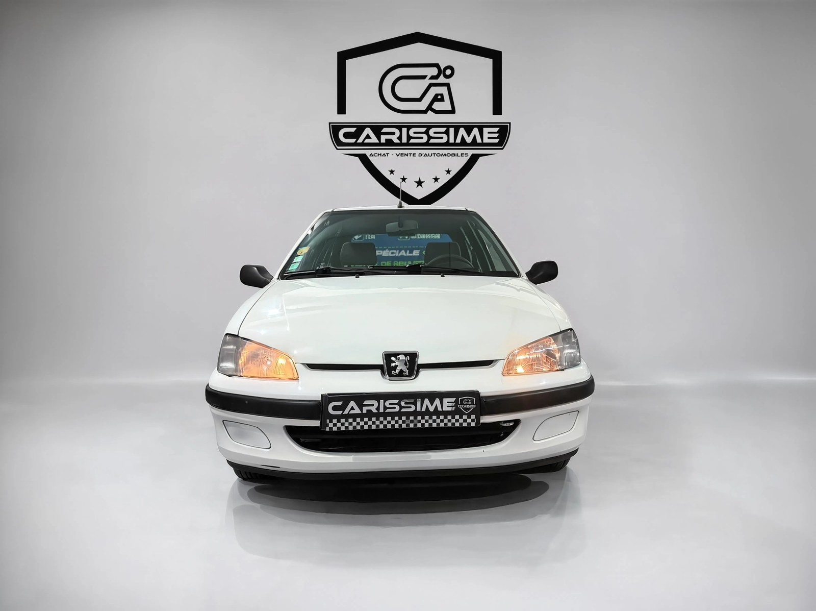 Peugeot 106 1998 détail intérieur