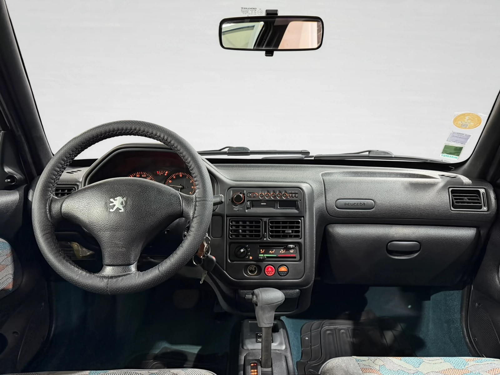 Peugeot 106 1998 photo 16