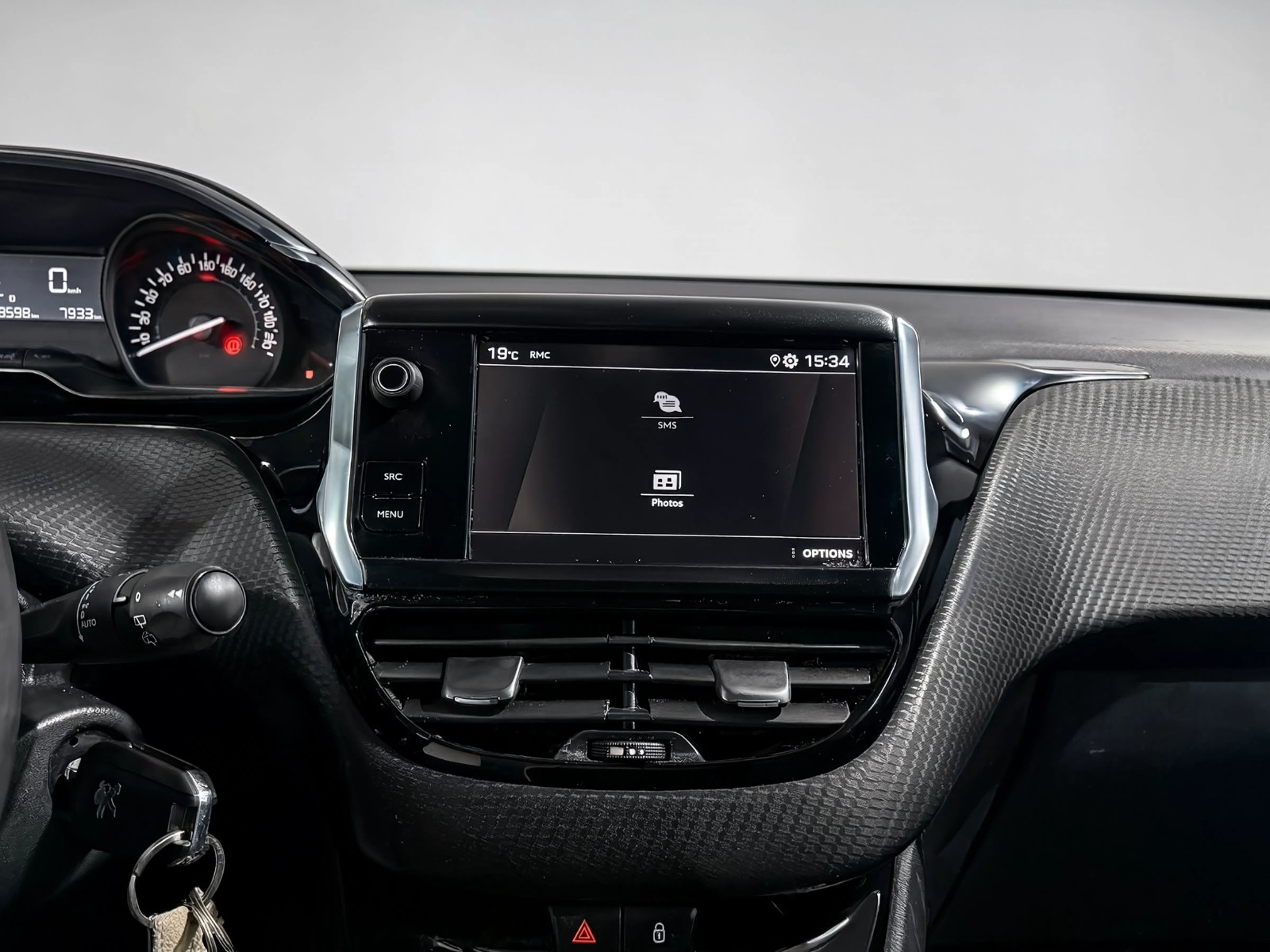 Peugeot 2008 2019 photo 13