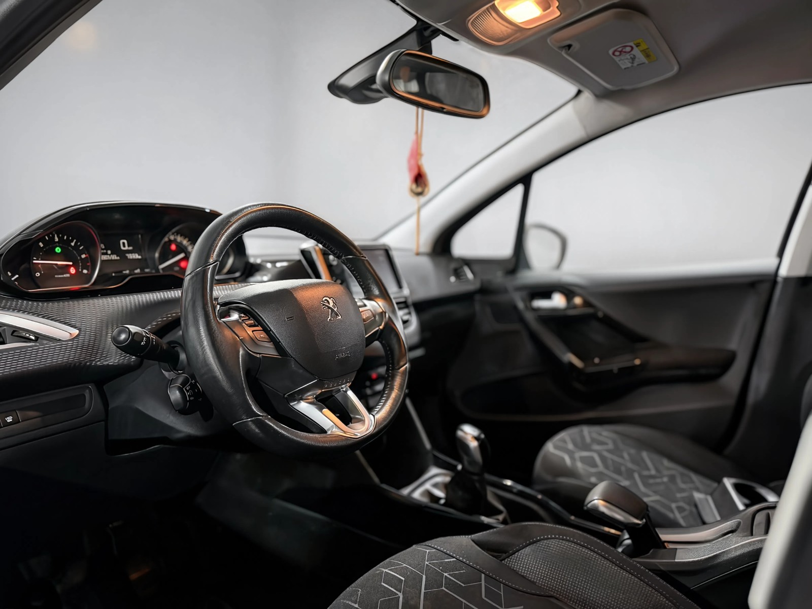 Peugeot 2008 2019 détail du véhicule