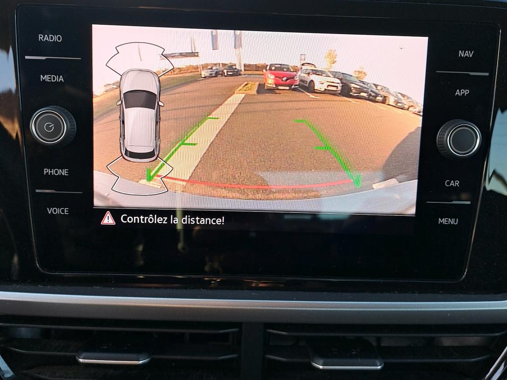 Volkswagen T-Roc 2023 vue arrière ou latérale