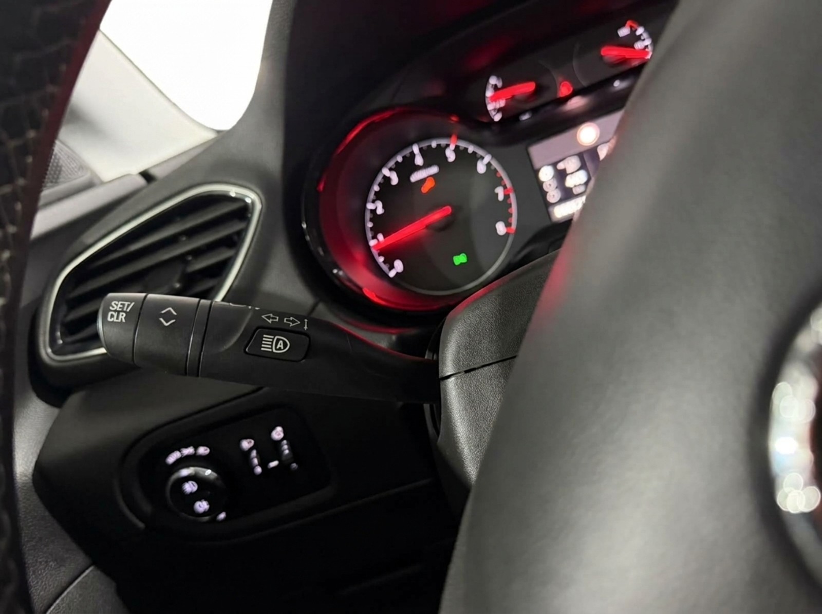 Opel Grandland X 2020 coffre ou espace arrière