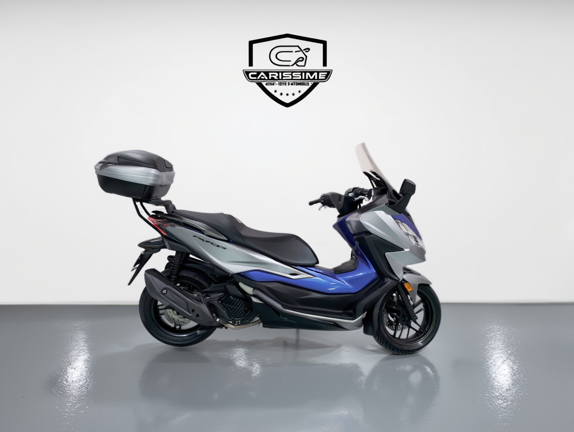 Honda Forza 2021 vue arrière ou latérale