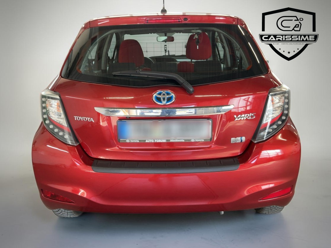 Toyota Yaris 2014 poste de conduite