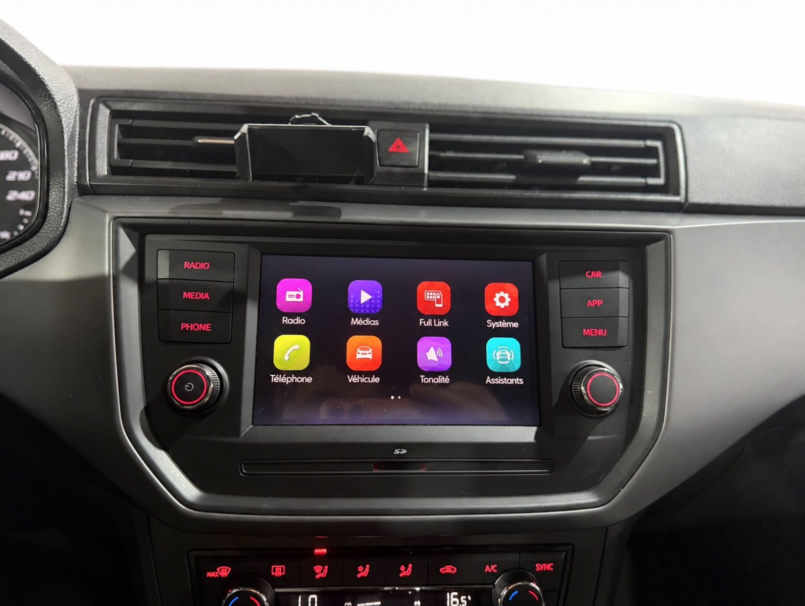 Seat Ibiza 2020 photo 14