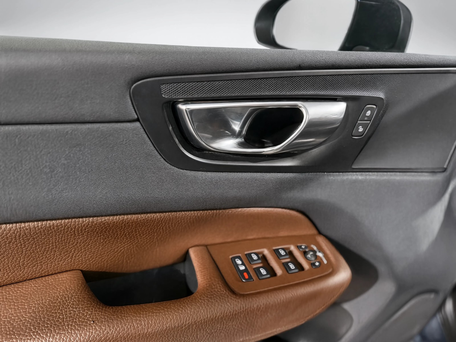 Volvo Xc60 2019 photo 10