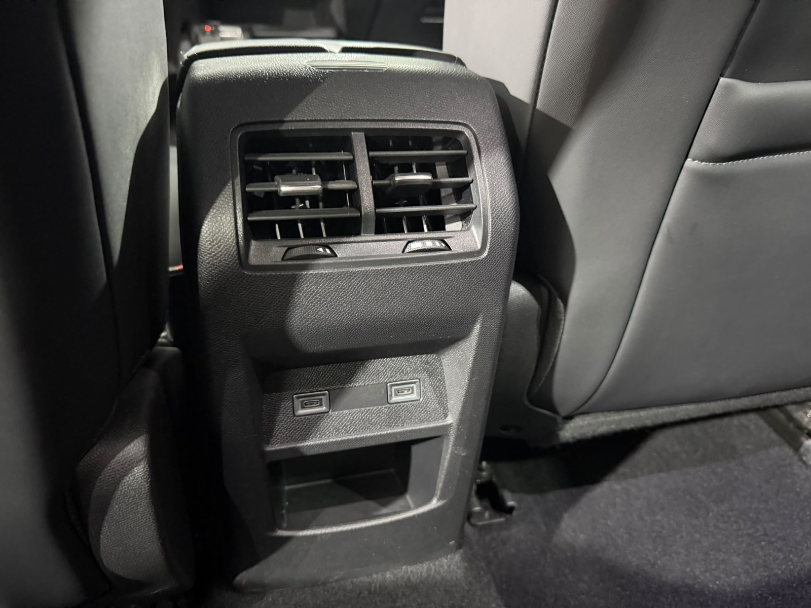 Peugeot 408 2024 photo 18
