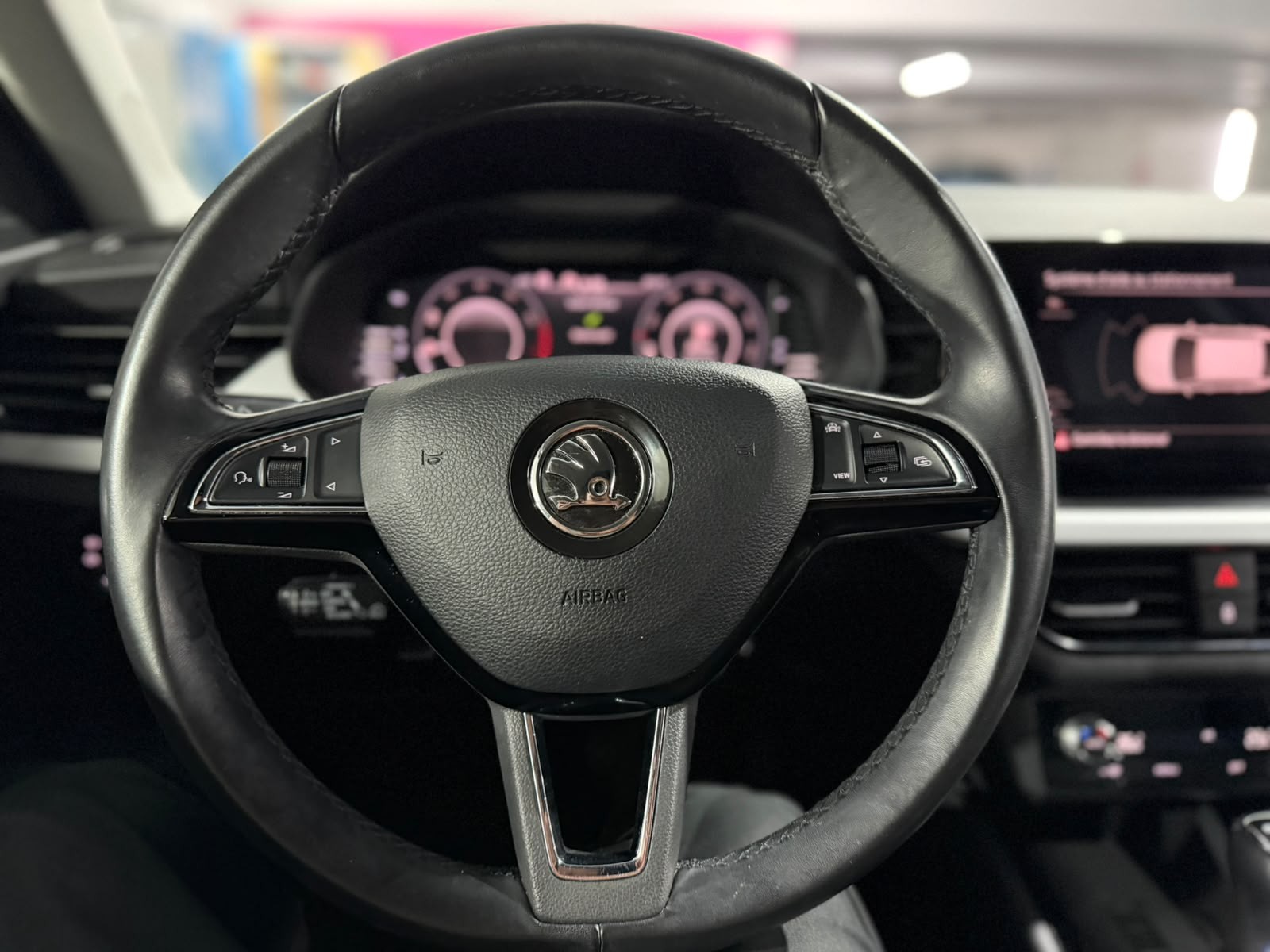 Skoda Scala 2020 poste de conduite