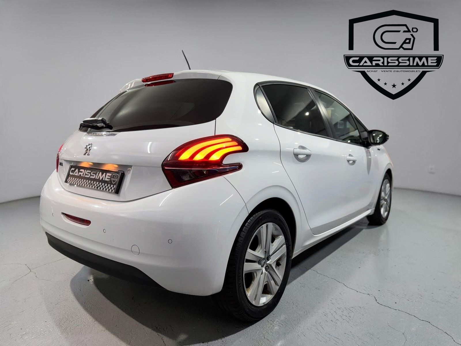Peugeot 208 2019 coffre ou espace arrière
