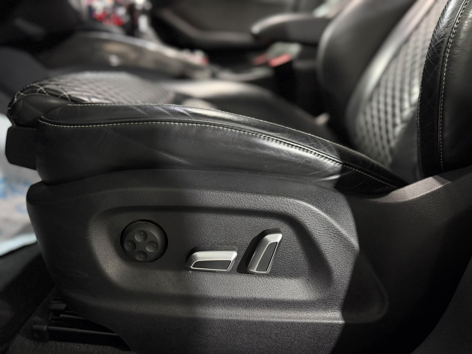 Audi Sq5 2016 photo 19