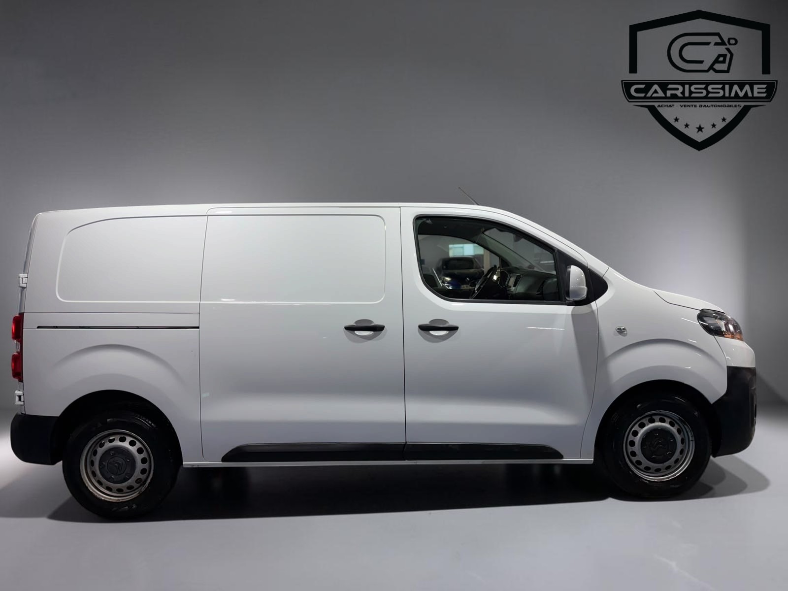 Citroen Jumpy Fourgon 2017 vue arrière ou latérale