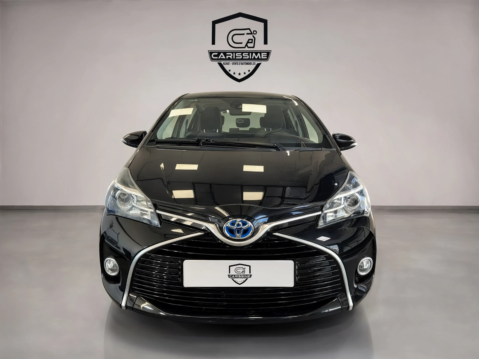 Toyota Yaris 2016 poste de conduite