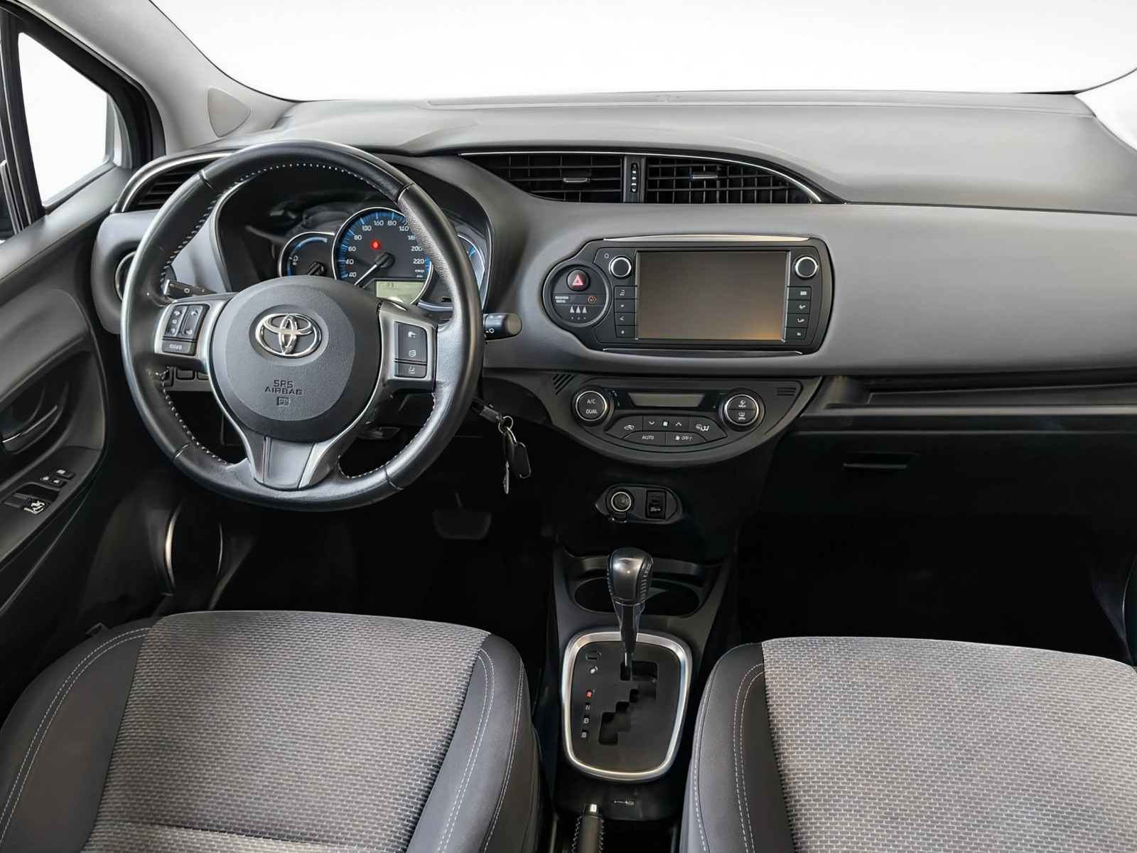 Toyota Yaris 2016 détail du véhicule
