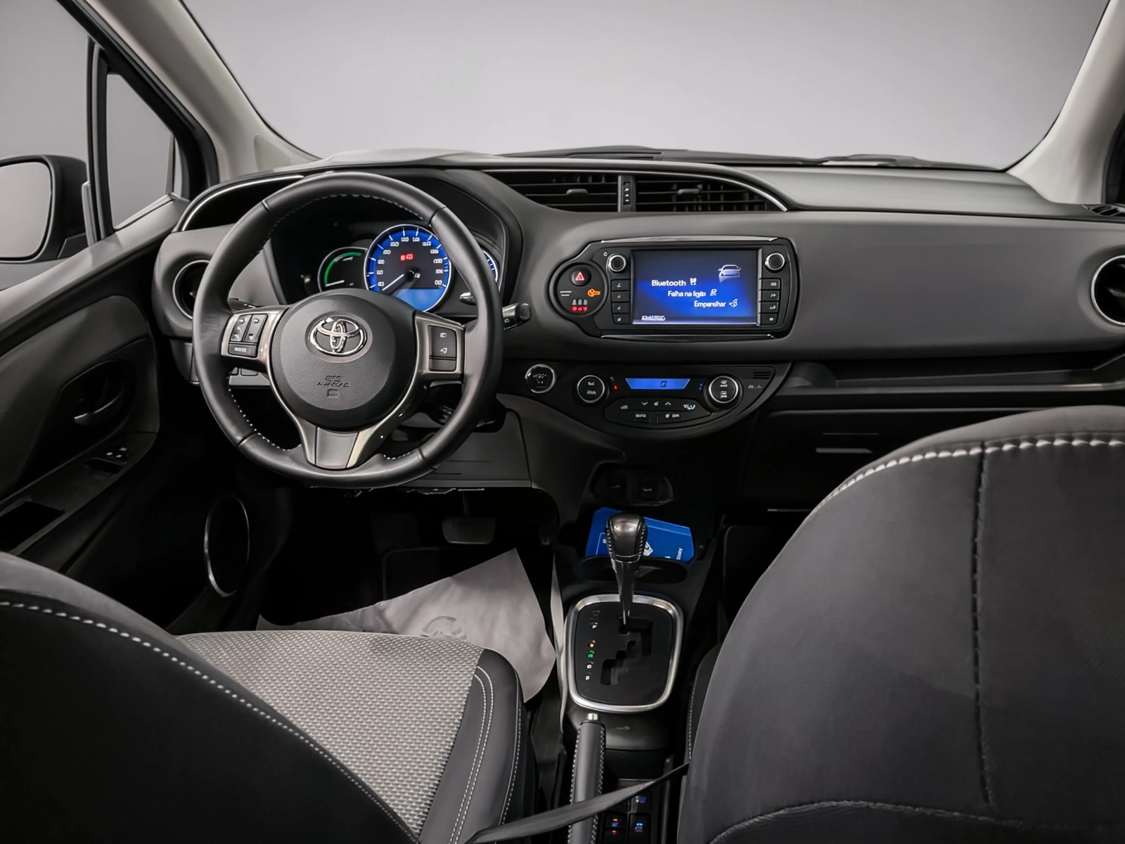 Toyota Yaris 2015 coffre ou espace arrière