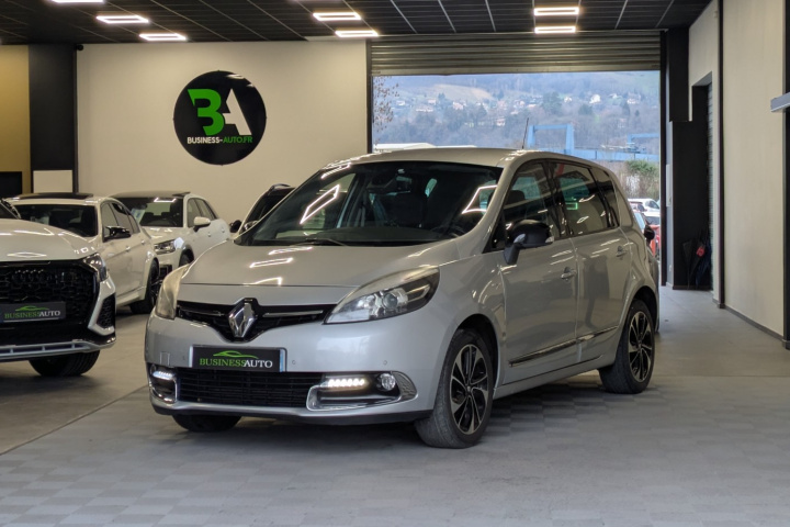RENAULT SCENIC III TCe 130cv Energy Bose Edition / GPS / Caméra de recul / Bluetooth