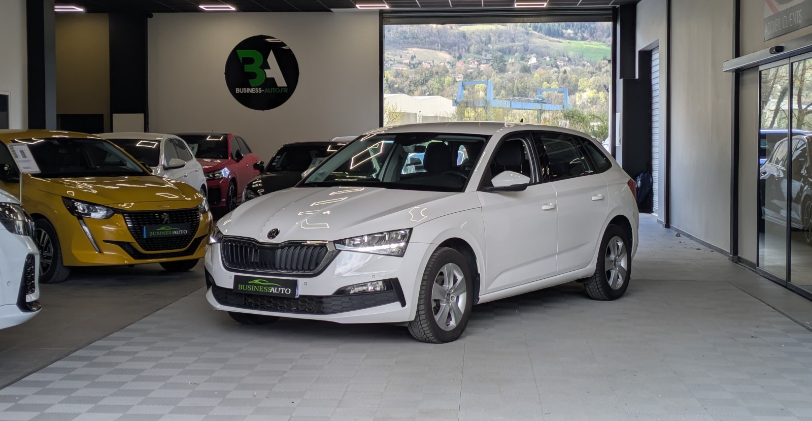 SKODA SCALA 1.6 TDI 116 ch DSG7 Business / Carplay / Aide au stationnement / GPS