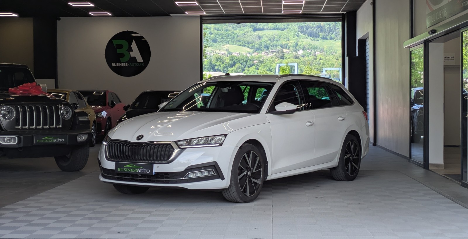 SKODA OCTAVIA COMBI 2.0 TDI 200cv DSG7 4x4 Style / GPS / CarPlay / Caméra de recul