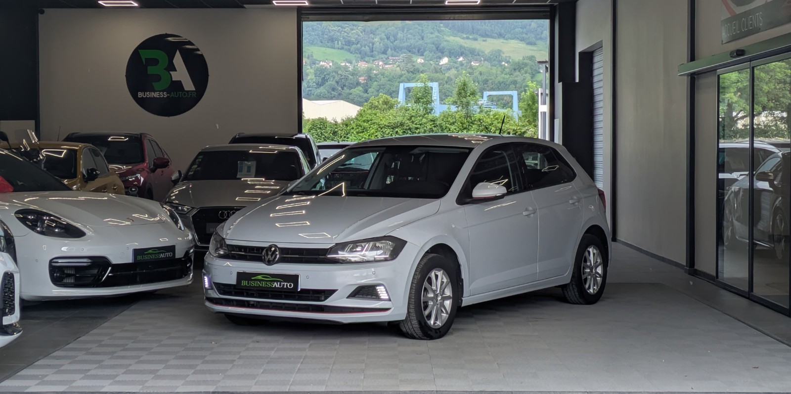 VOLKSWAGEN POLO TSI 95cv Confortline / GPS / Bluetooth / Crit'Air 1