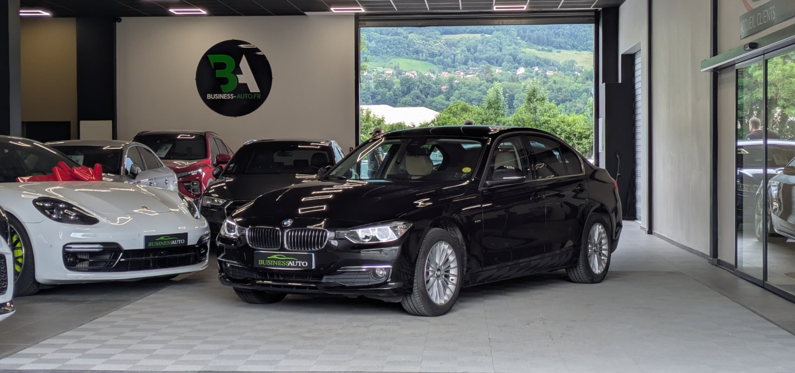 BMW SERIE 3 F30 320d Xdrive 184cv Luxury BVA / GPS / Camera 360 / Affichage Tete Haute