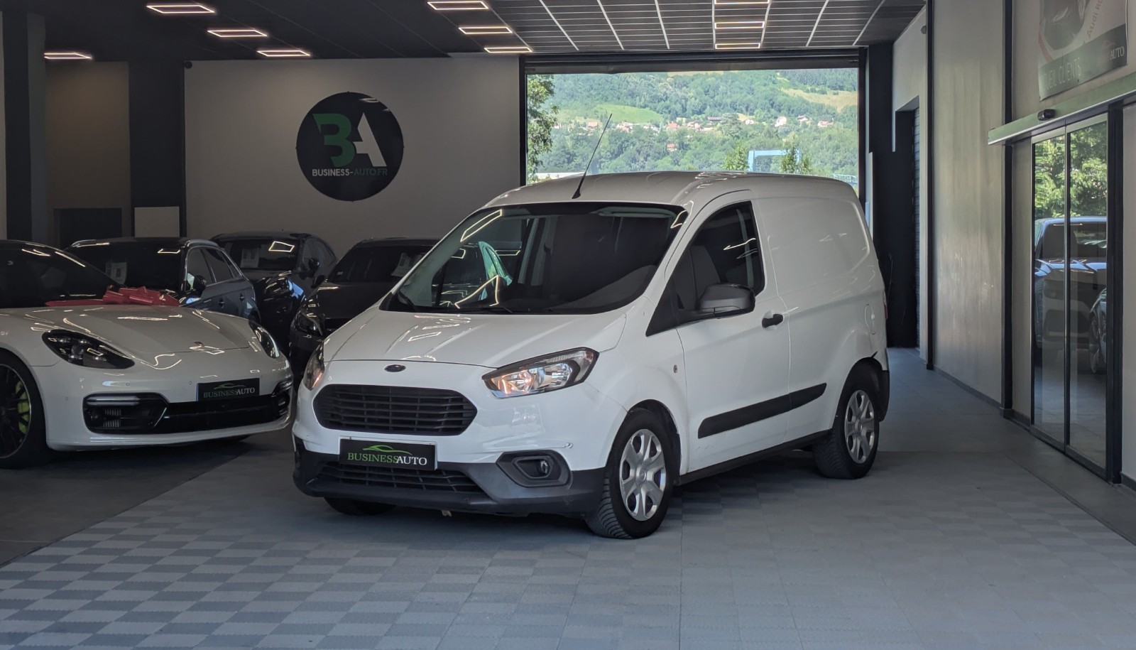 FORD TRANSIT COURIER FOURGON GN 1.5 TDCI 75 BV6 TREND