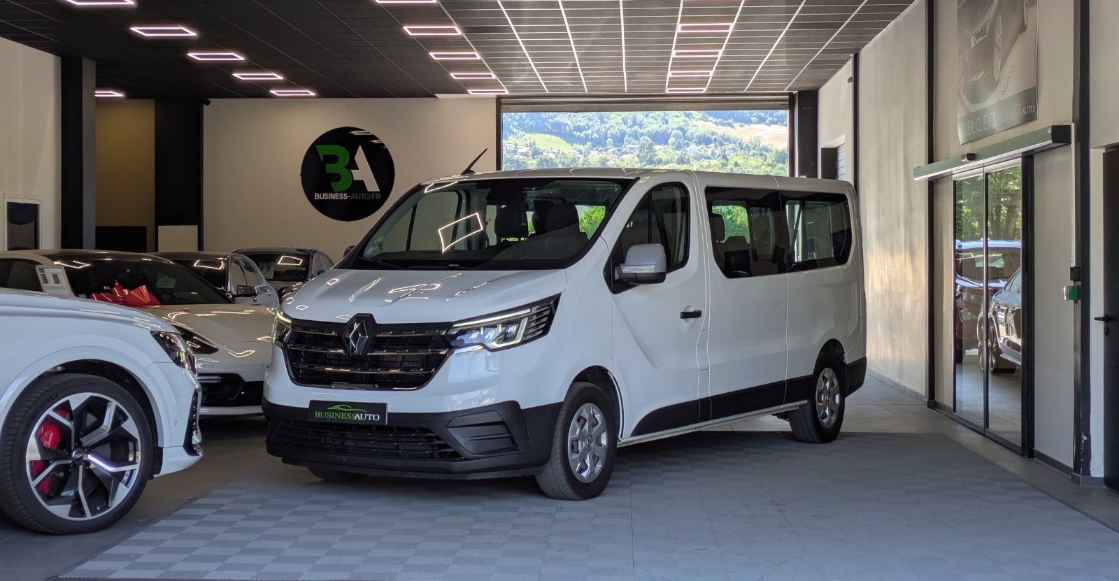 RENAULT TRAFIC L2 dCi 150cv Energy S&S Zen / 9 Places / T.V.A Récuperable
