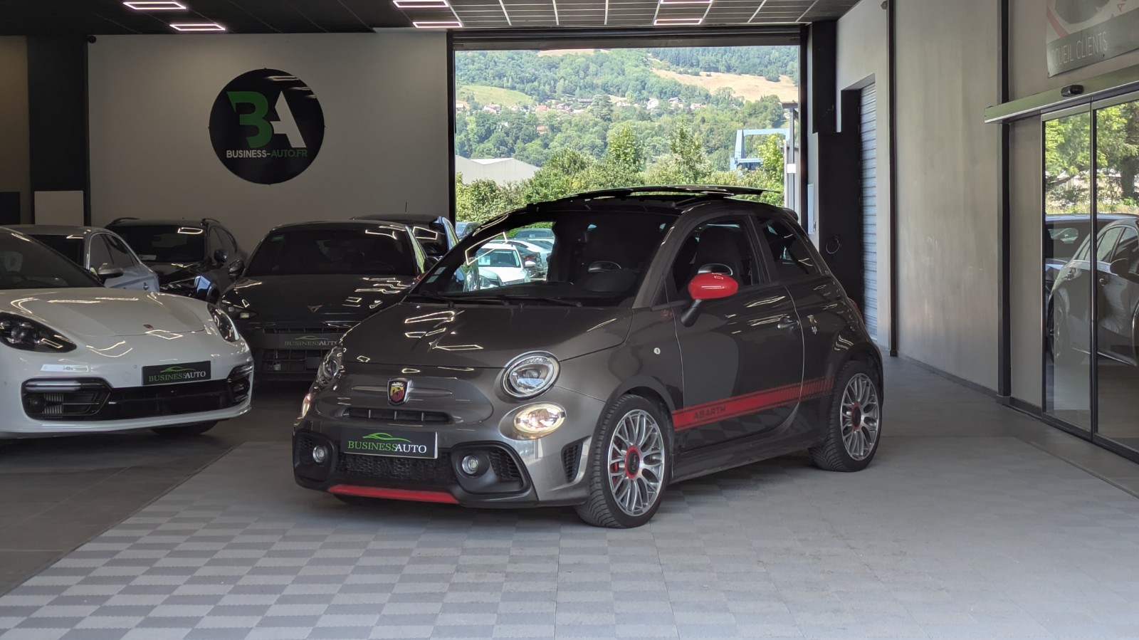 ABARTH 595 MY16 1.4 Turbo 145cv BVM5 / Toit Ouvrant / GPS / Clim Bi-zone
