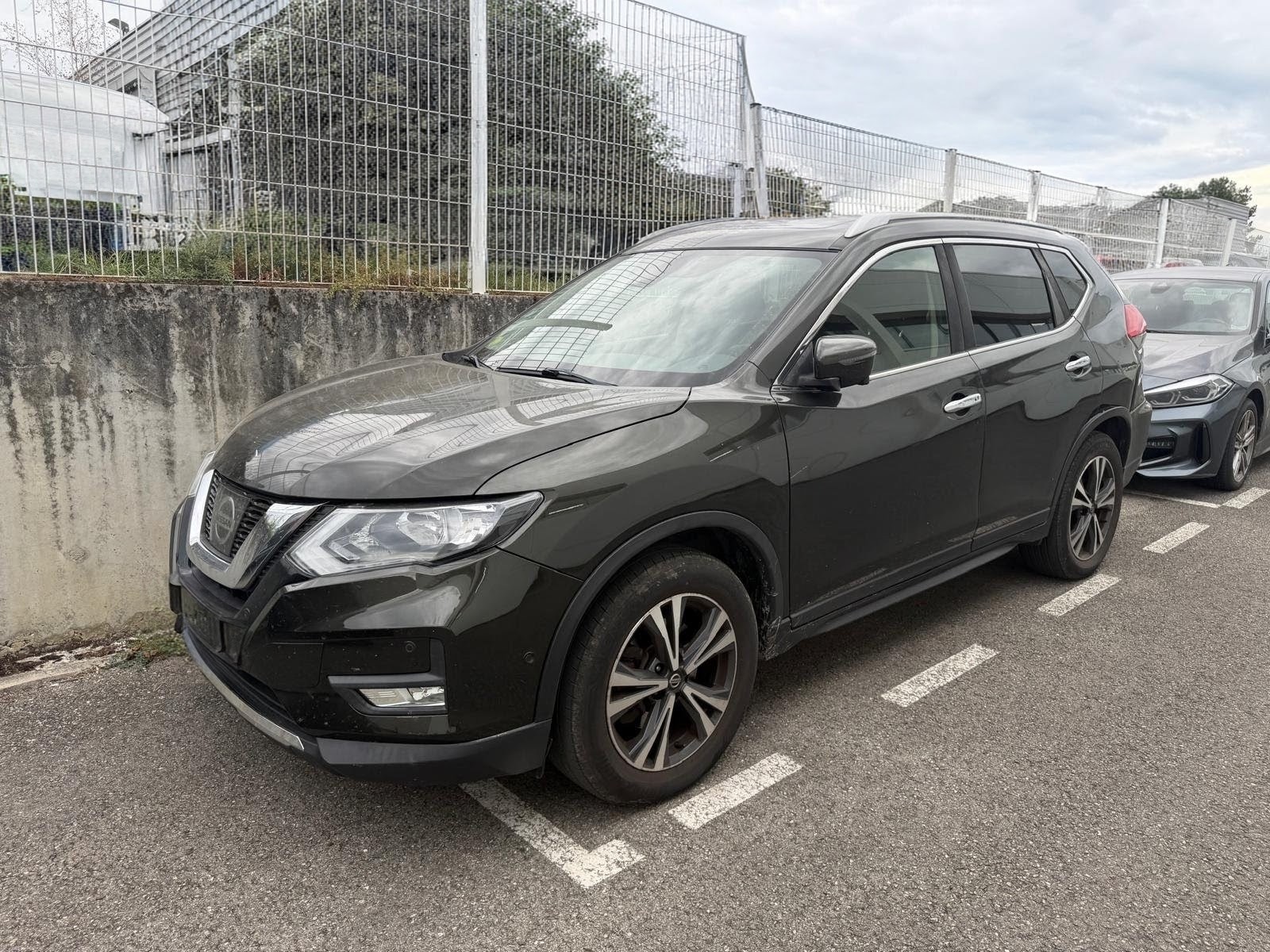 NISSAN X TRAIL