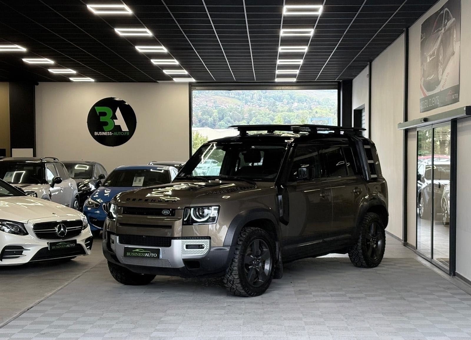LAND ROVER DEFENDER