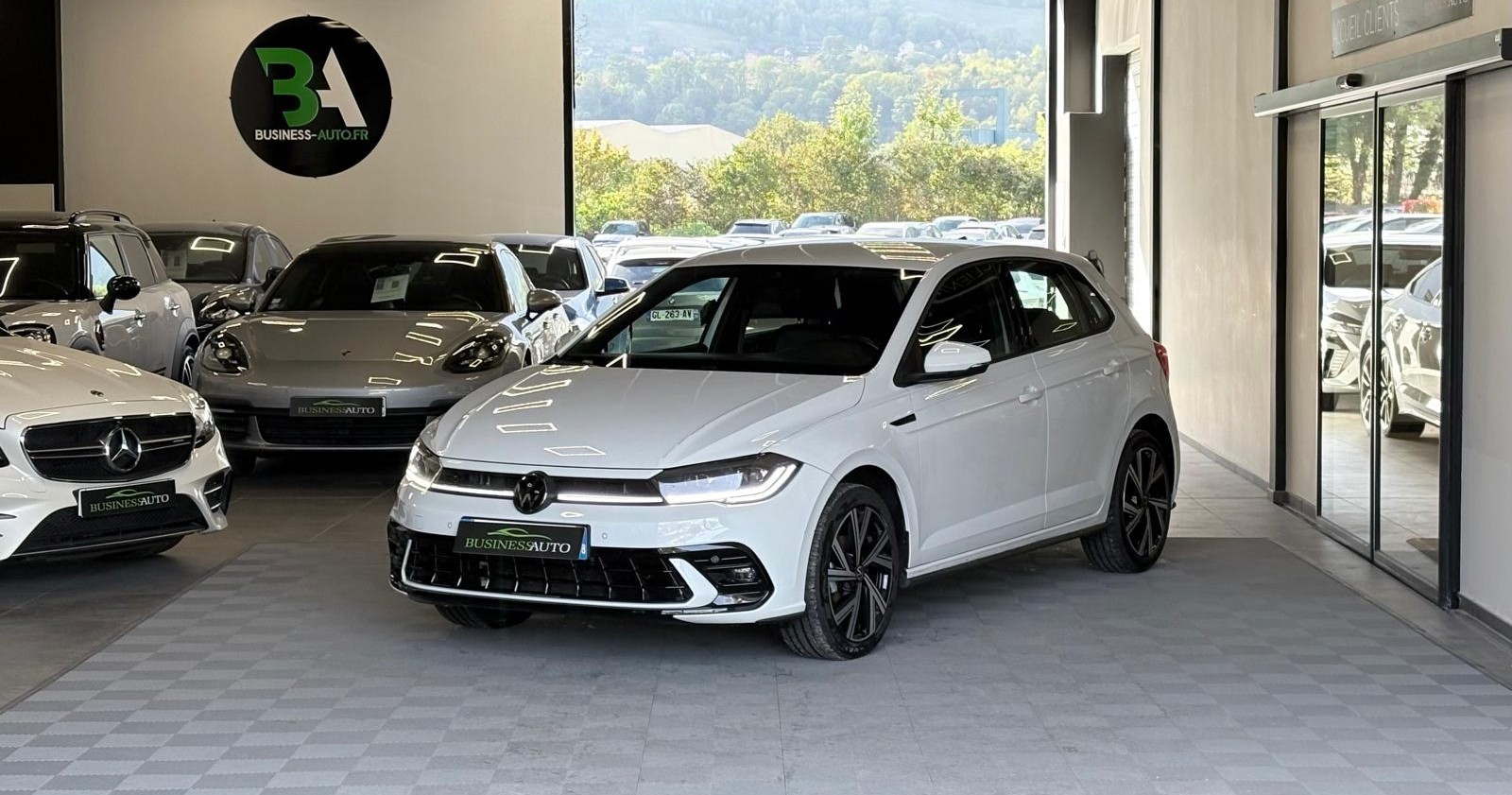 VOLKSWAGEN POLO