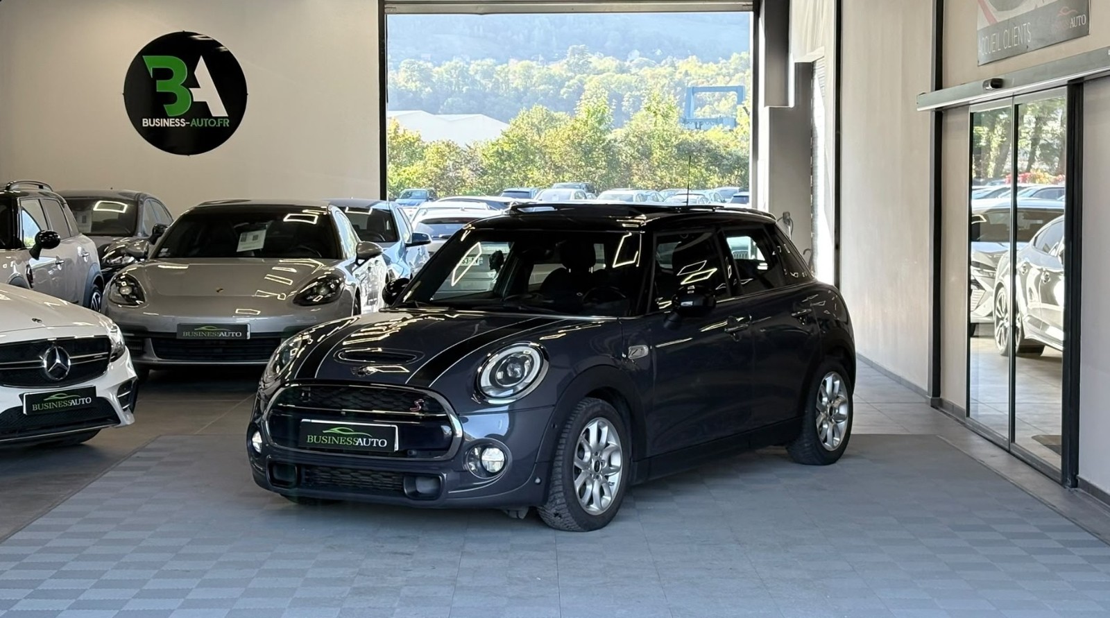 MINI HATCH 5 PORTES