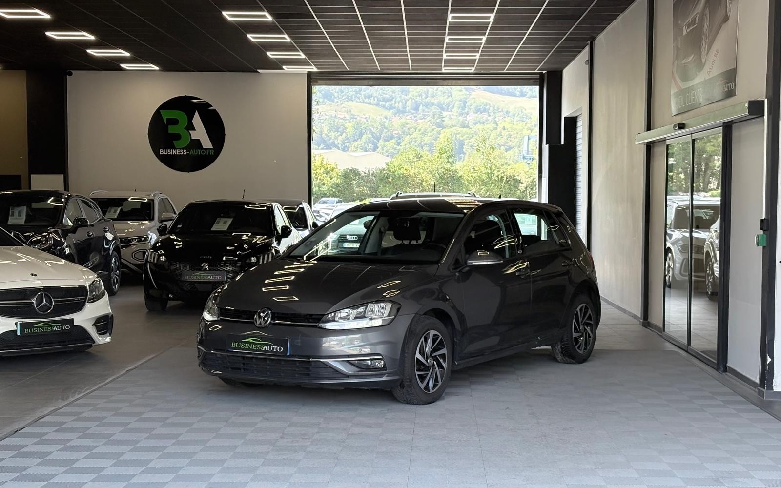 VOLKSWAGEN GOLF TSI 115cv Connect / Camera / CarPlay / GPS
