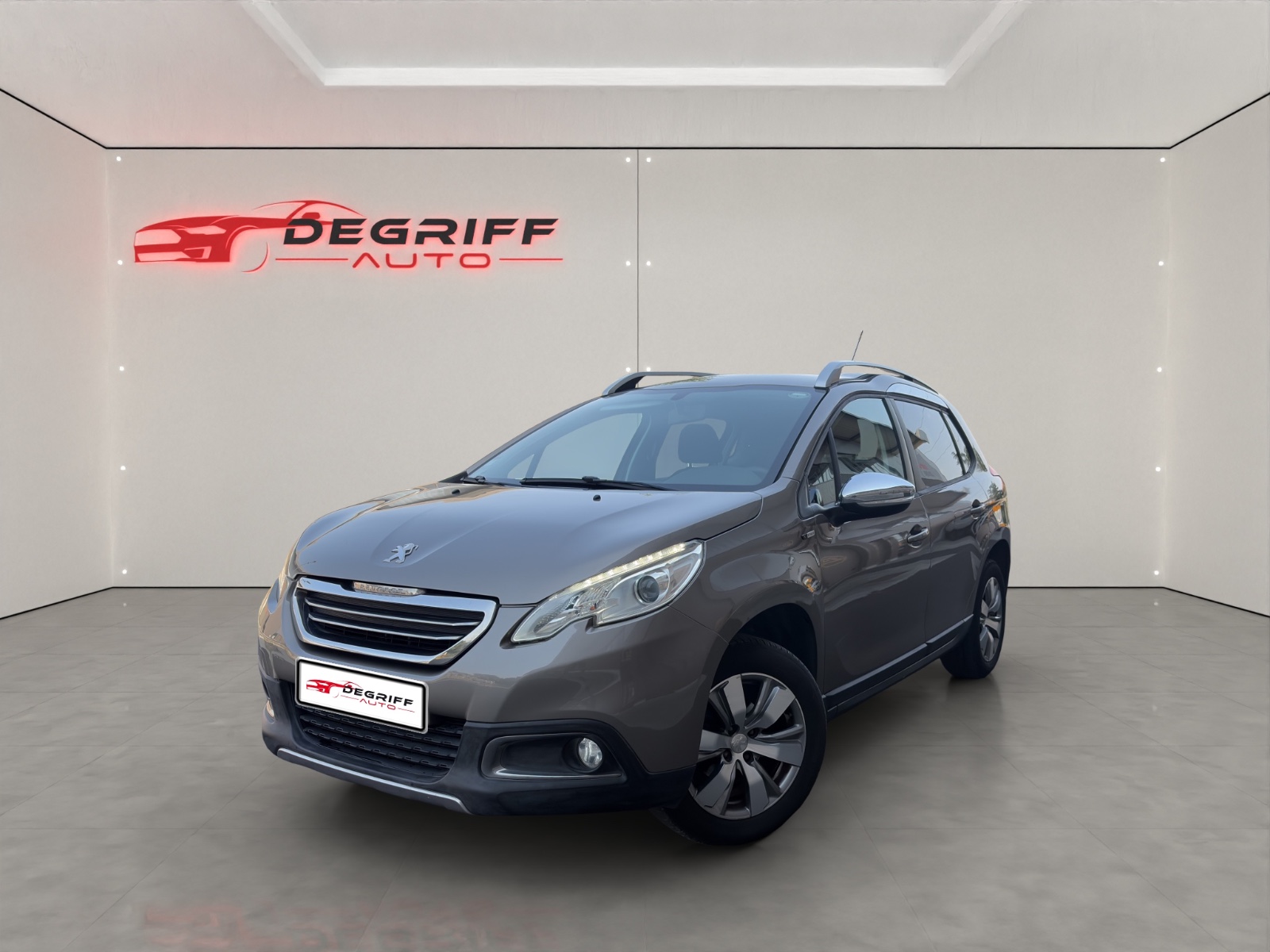 PEUGEOT 2008 1.2  82ch BVM5 Style