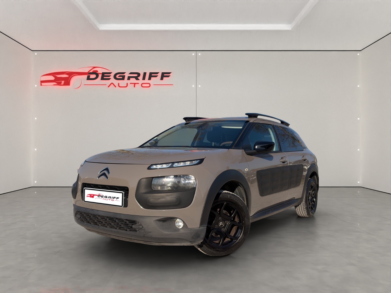 CITROEN C4 CACTUS 82 S&S ETG Shine