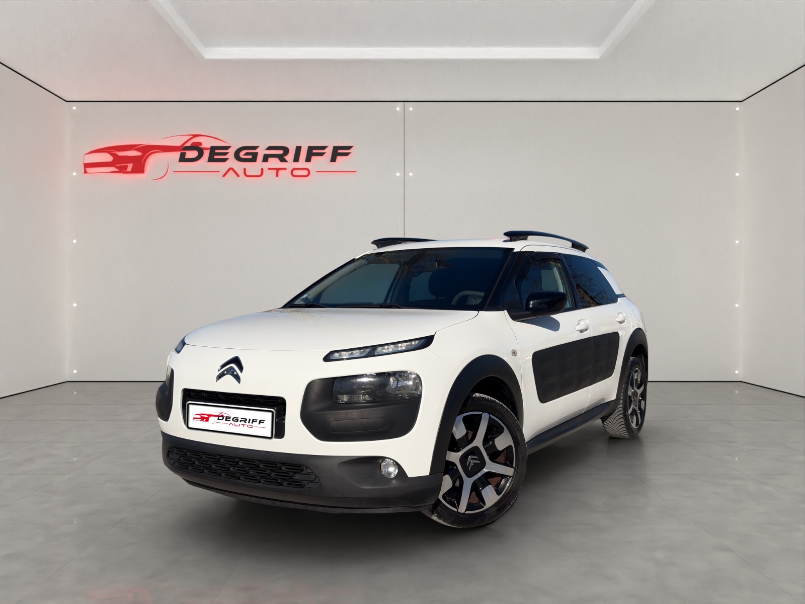 CITROEN C4 CACTUS BlueHDi 100 S&S Shine
