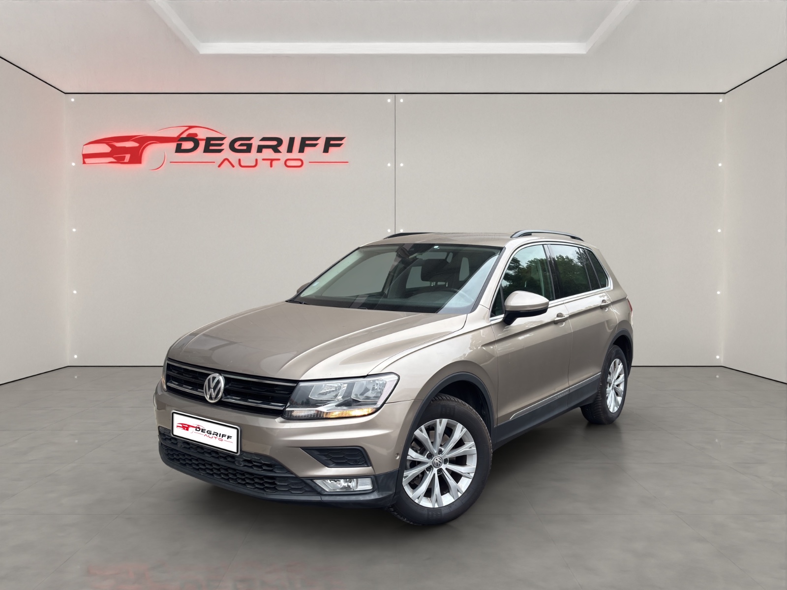 VOLKSWAGEN TIGUAN 2.0 TDI 150 DSG7 4Motion Confortline