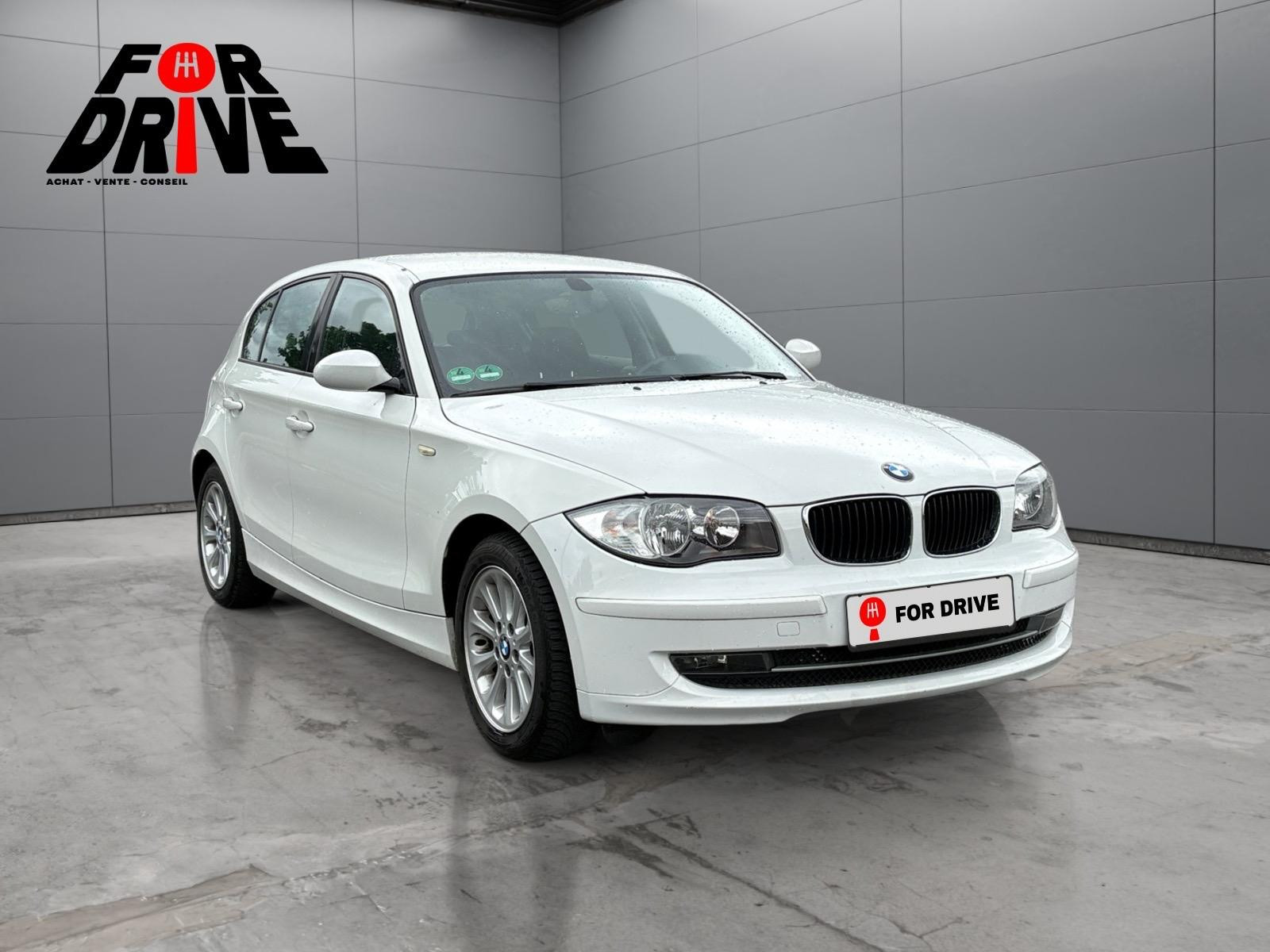 BMW SERIE 1 E81 116i 122 ch Confort