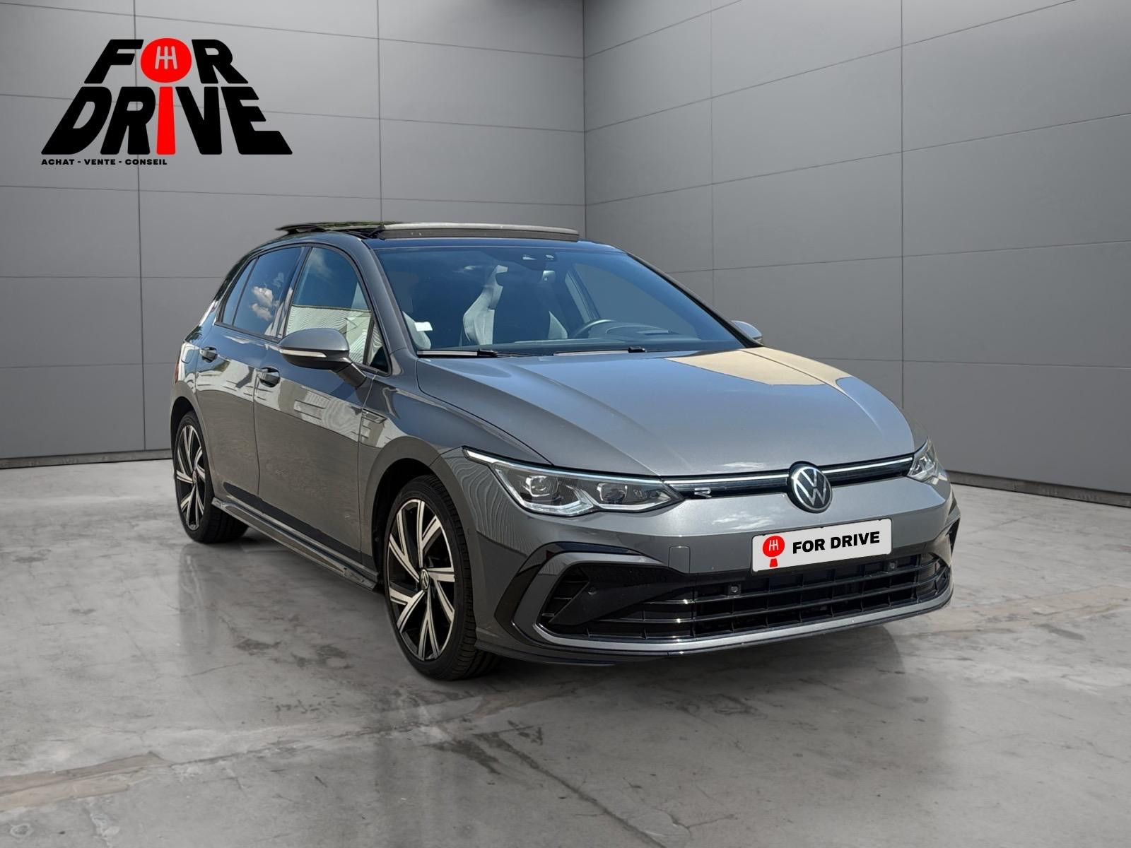 VOLKSWAGEN GOLF 2.0 TDI SCR 150 DSG7 R-Line / ENTRETIEN COMPLET / SIÈGES CHAUFFANTS ARRIÈRE / CHAUFFAGE STATIONNAIRE