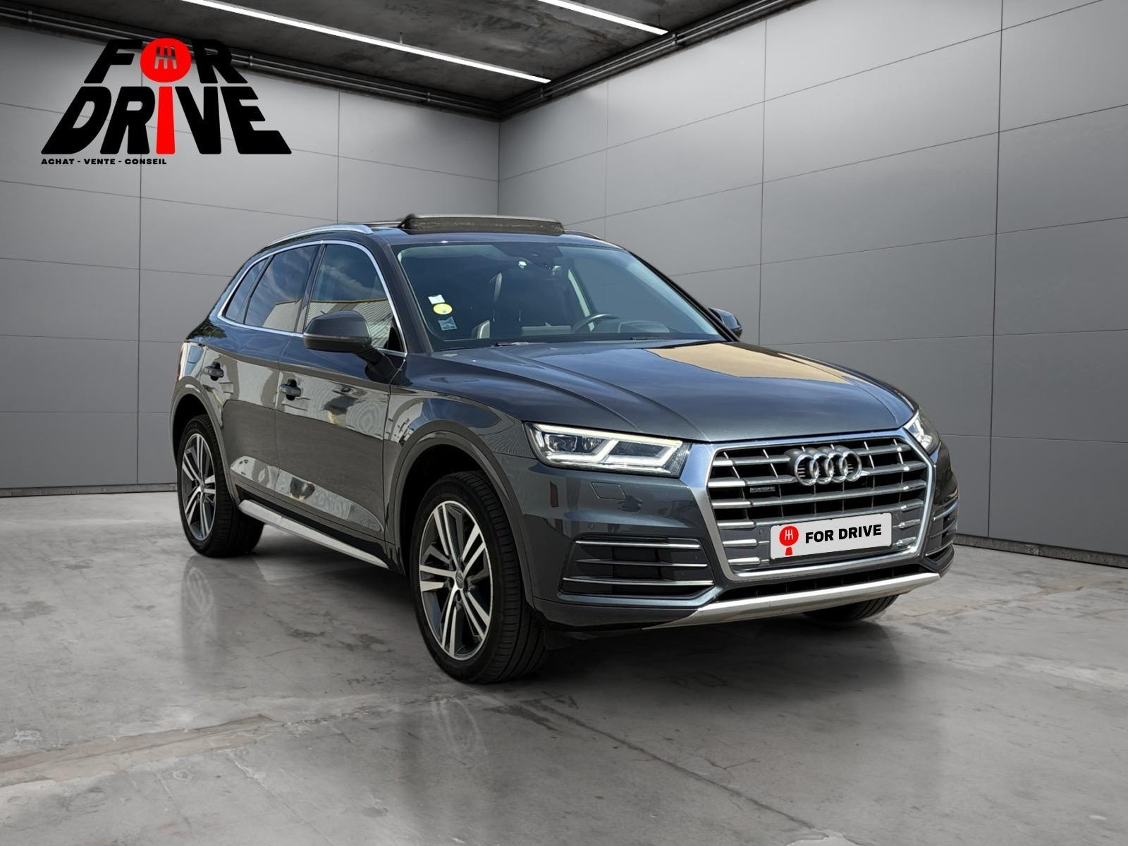 AUDI Q5 40 TDI 190 S tronic 7 Quattro Avus / ENTRETIEN COMPLET