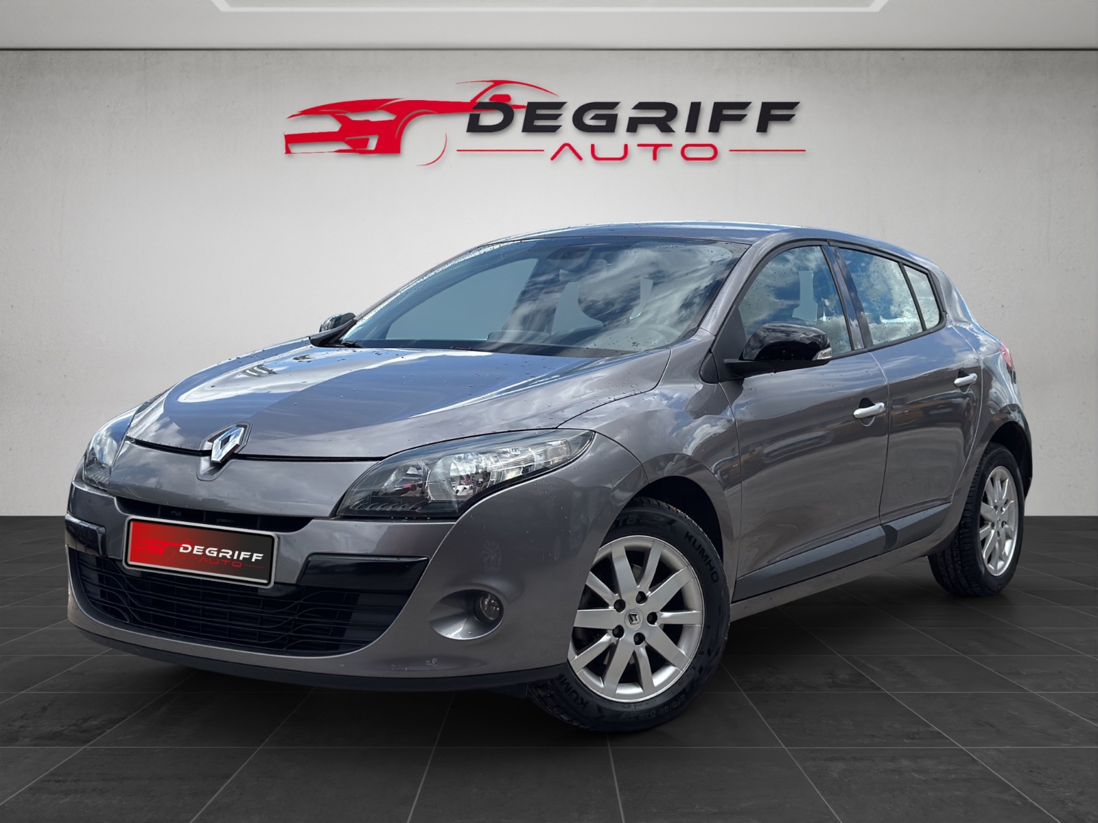 RENAULT MEGANE III BERLINE dCi 110 FAP eco2 Dynamique Champion Euro 5