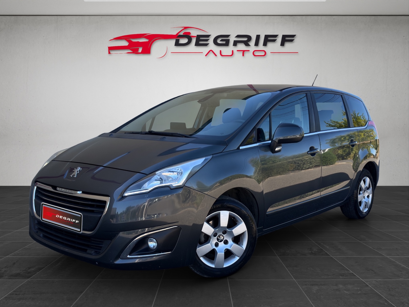 PEUGEOT 5008 1.6 BlueHDi S&S EAT6 7 Places Allure