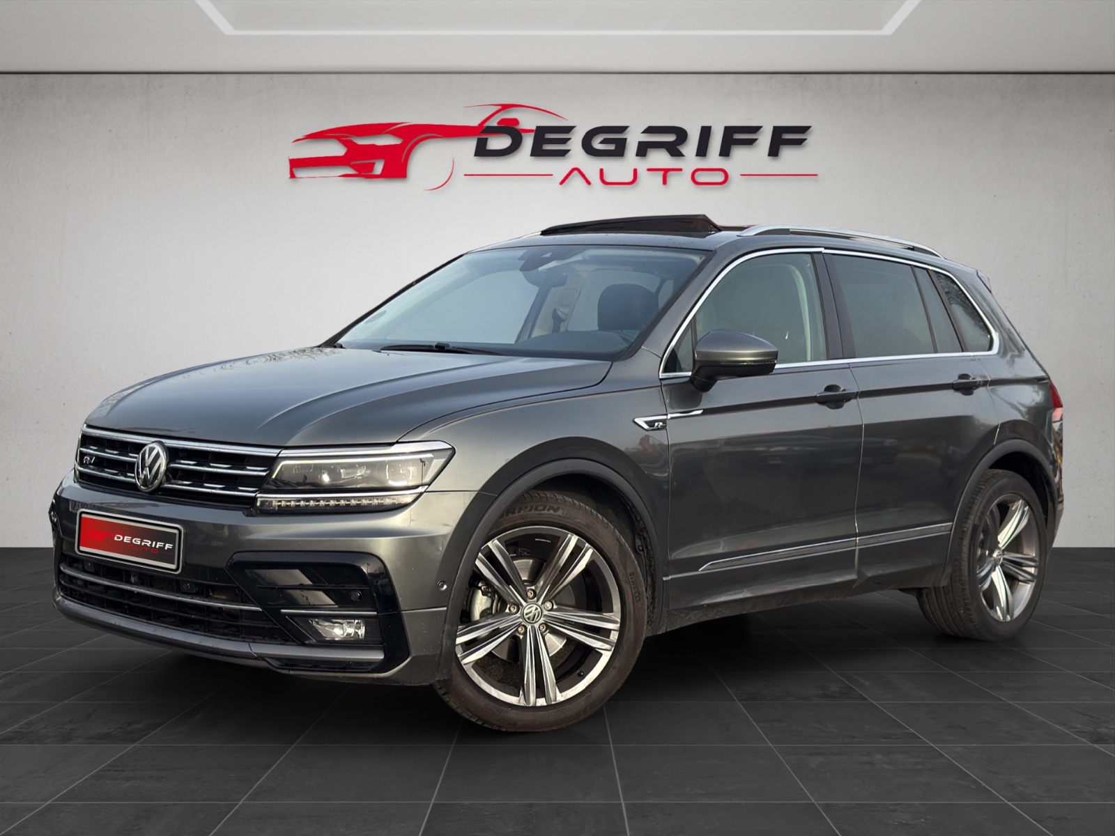 VOLKSWAGEN TIGUAN 2.0 TDI 150 DSG7 Black R-Line