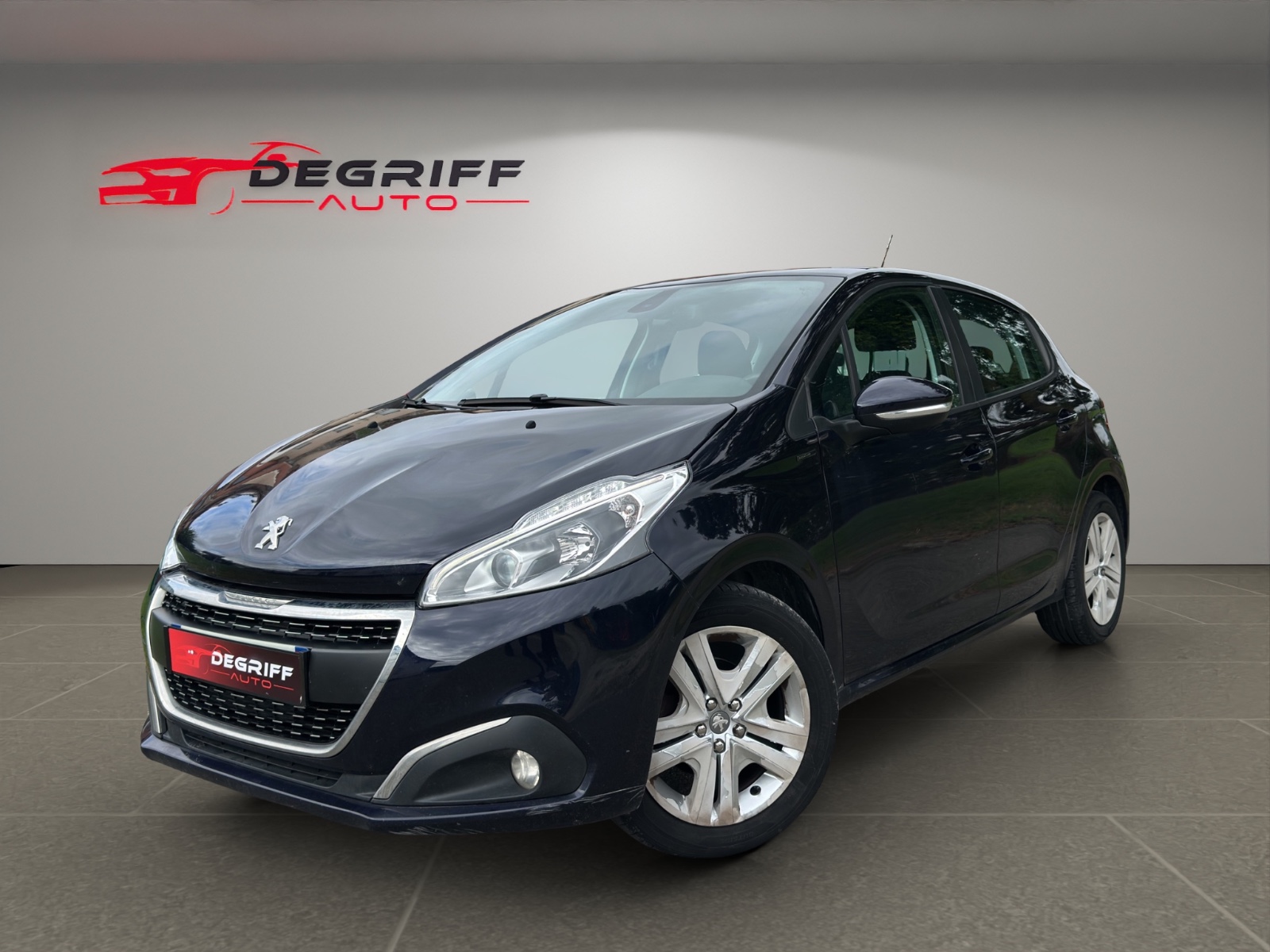 PEUGEOT 208 82ch S&S BVM5 Signature