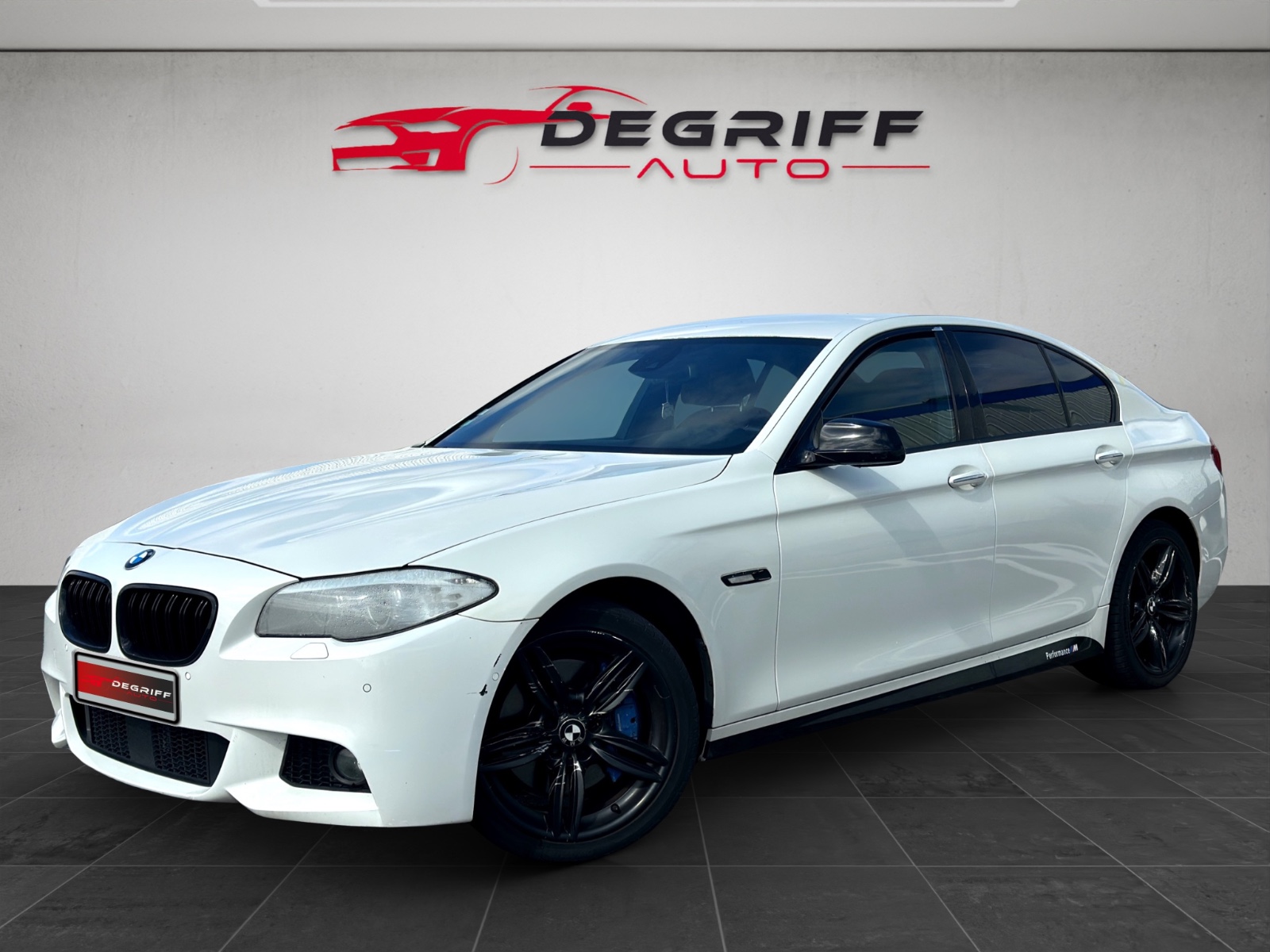 BMW SERIE 5 F10 535d 300ch Sport Design A