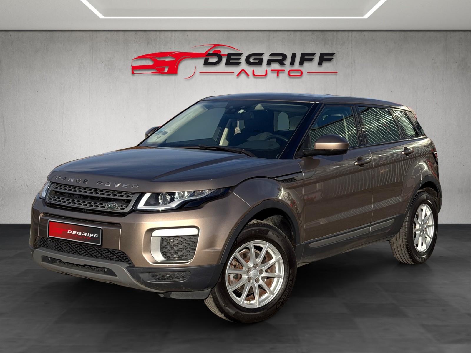 LAND ROVER RANGE ROVER EVOQUE eD4 150 BVM SE